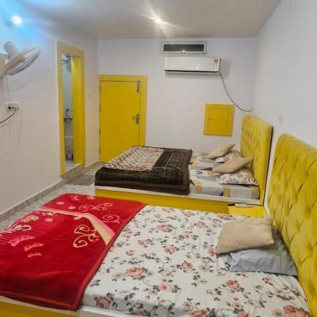Sunset Backpackers Hostel โอร์ชชา ภายนอก รูปภาพ