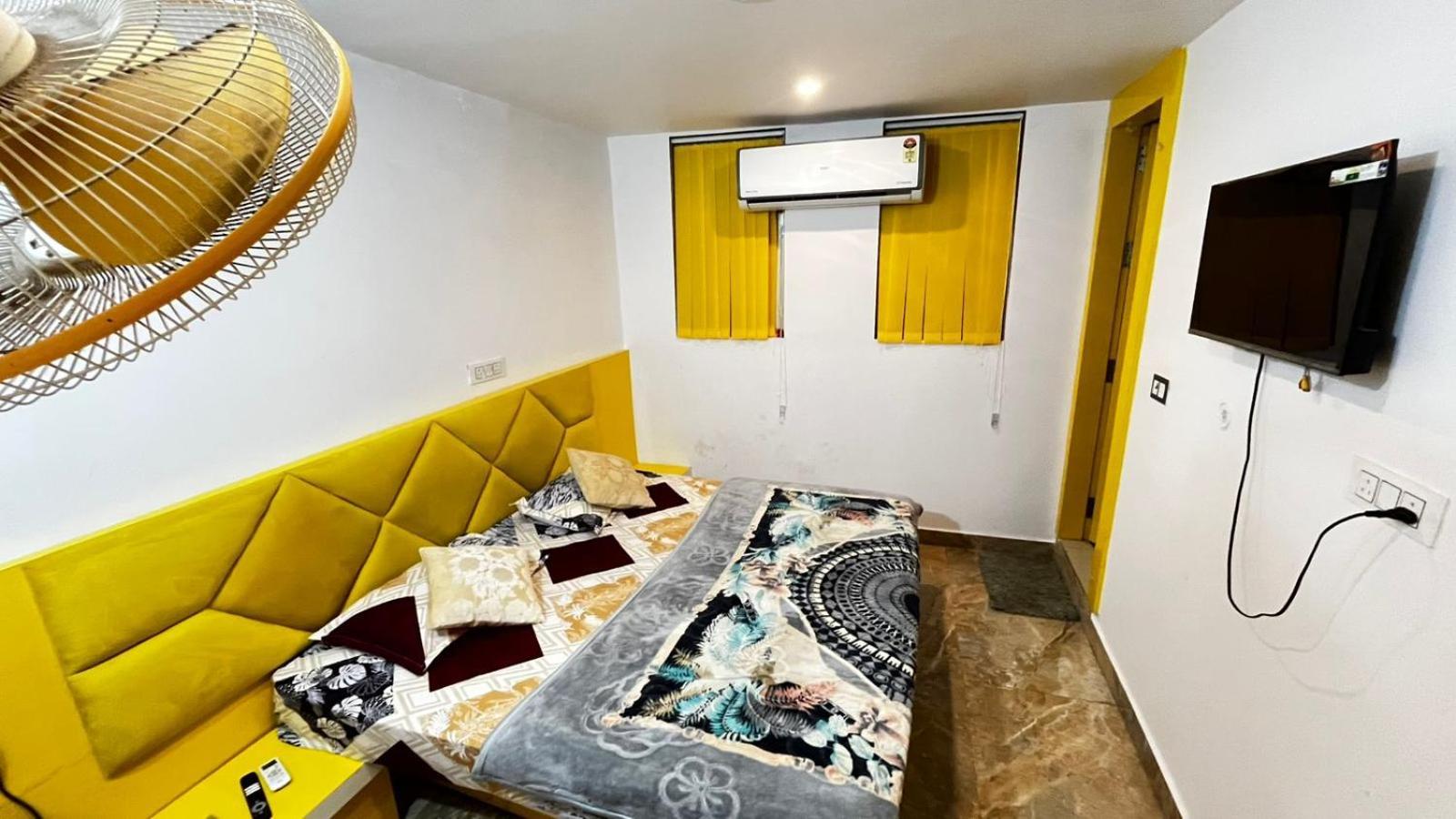 Sunset Backpackers Hostel โอร์ชชา ภายนอก รูปภาพ