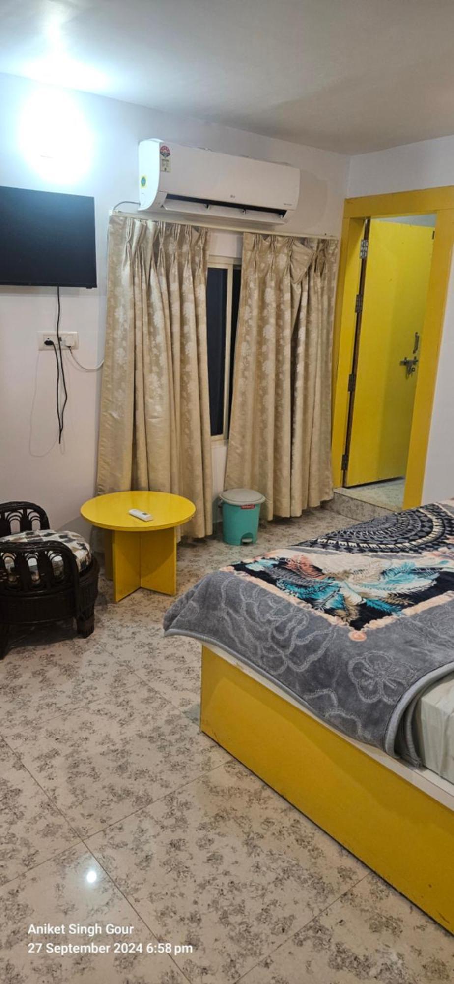 Sunset Backpackers Hostel โอร์ชชา ภายนอก รูปภาพ
