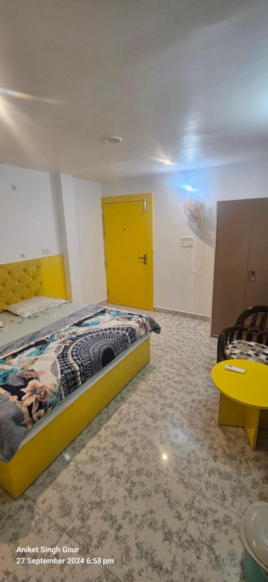 Sunset Backpackers Hostel โอร์ชชา ภายนอก รูปภาพ